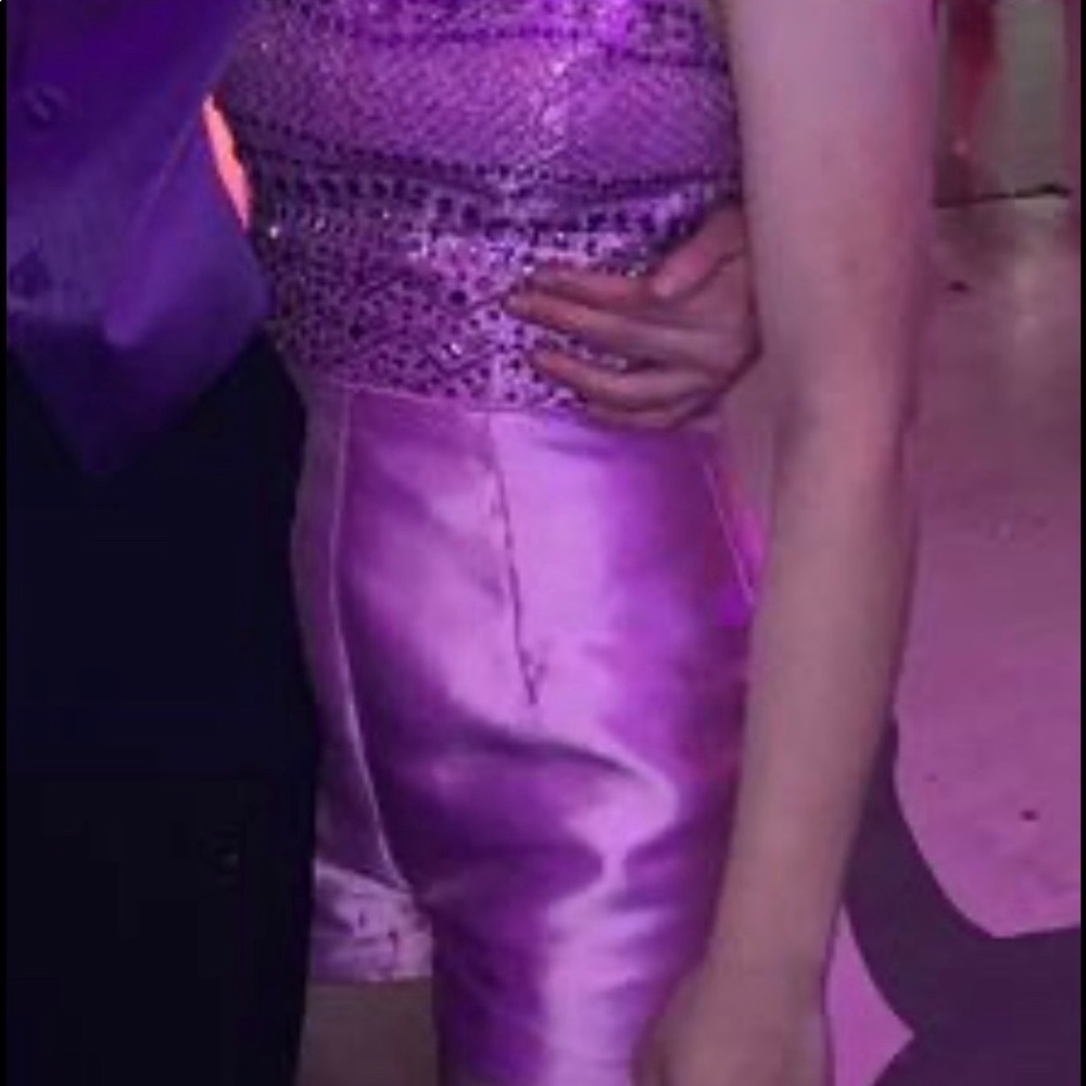 Prom dress - Picture 2 of 4